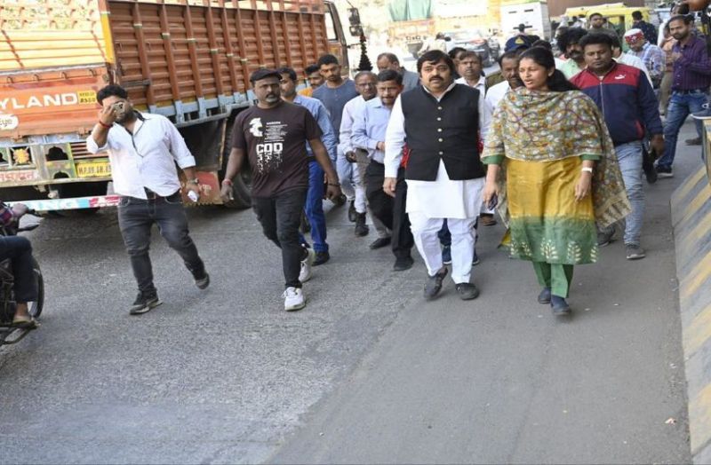 Indore News : यातायात की समस्या...सडक़ होगी चौड़ी, हटेंगे अतिक्रमण