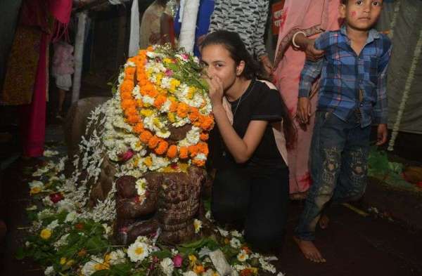 महाशिवरात्रि पर शिवमय हुआ शहर, शिवालयों में उमड़े लोग, शिवबारात निकाली, विवाह सम्मेलन, व्रत, पूजन, उपवास कर सुख-समृद्धि की कामना