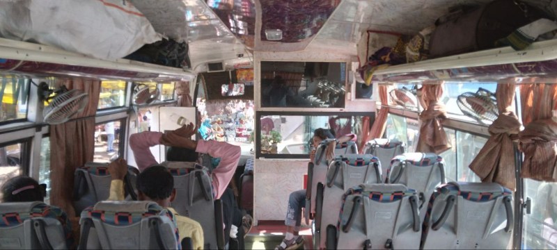 कहीं कैमरे नहीं लगाए, तो कहीं किराया सूची गायब