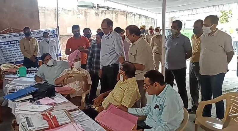 प्रशासन शहरों के संग अभियान, लक्ष्य से साढ़े तीन लाख पट्टे कम