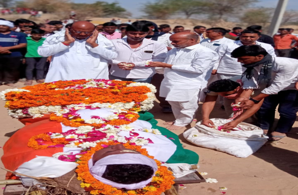 Patrika photo gallery: BSF jawan on leave dies suddenly