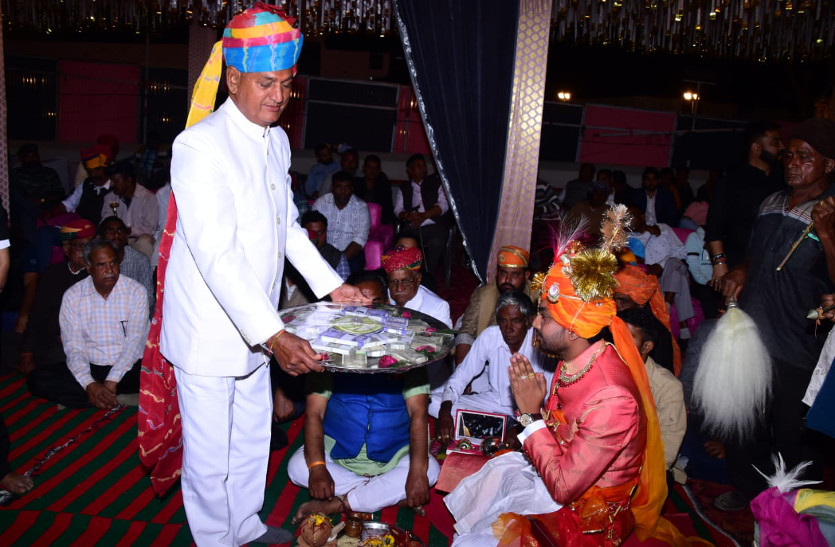 groom set an example married without dowry in nagaur