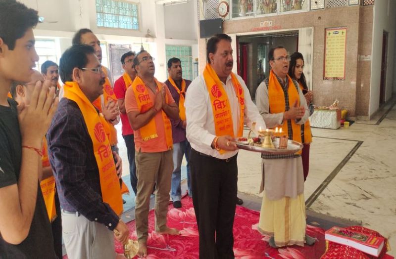 छोटी काशी में 75 सहित देशभर में 2500 धार्मिक स्थलों पर एक साथ हुए हनुमान चालीसा के पाठ