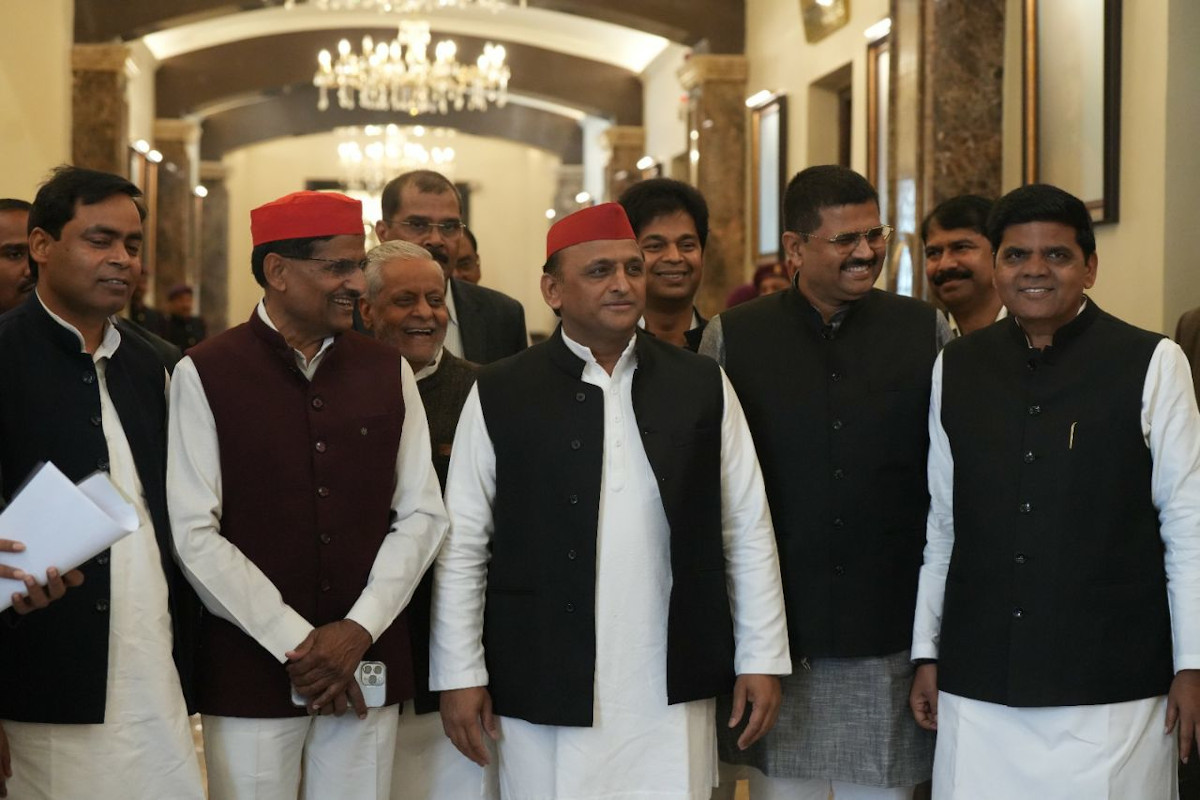 बोलने और भाषण देने से नहीं होता कुछ: अखिलेश यादव