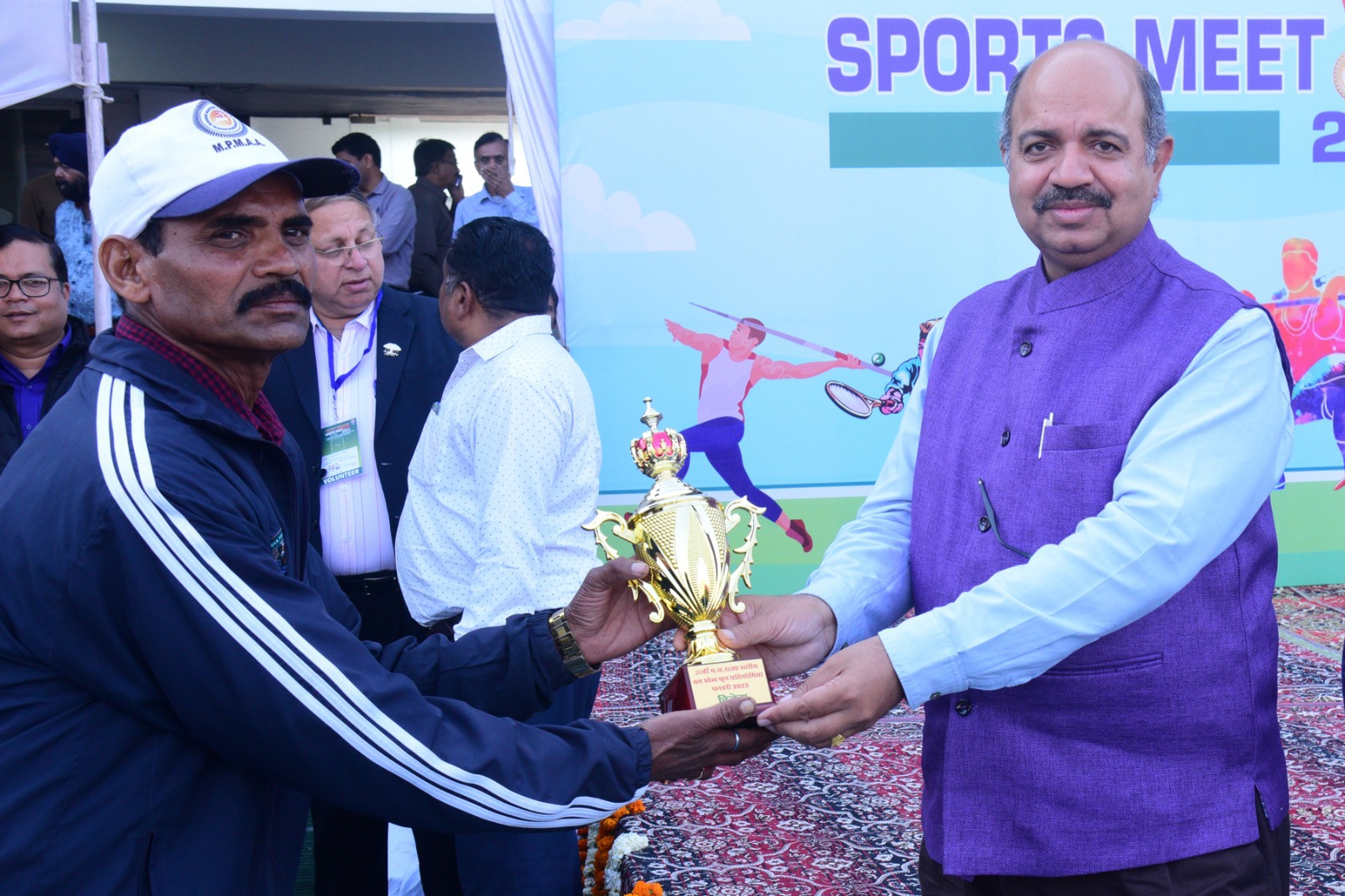 59 years old Yagya Narayan Sen has done wonders, he has 140 gold medals in 35 competitions