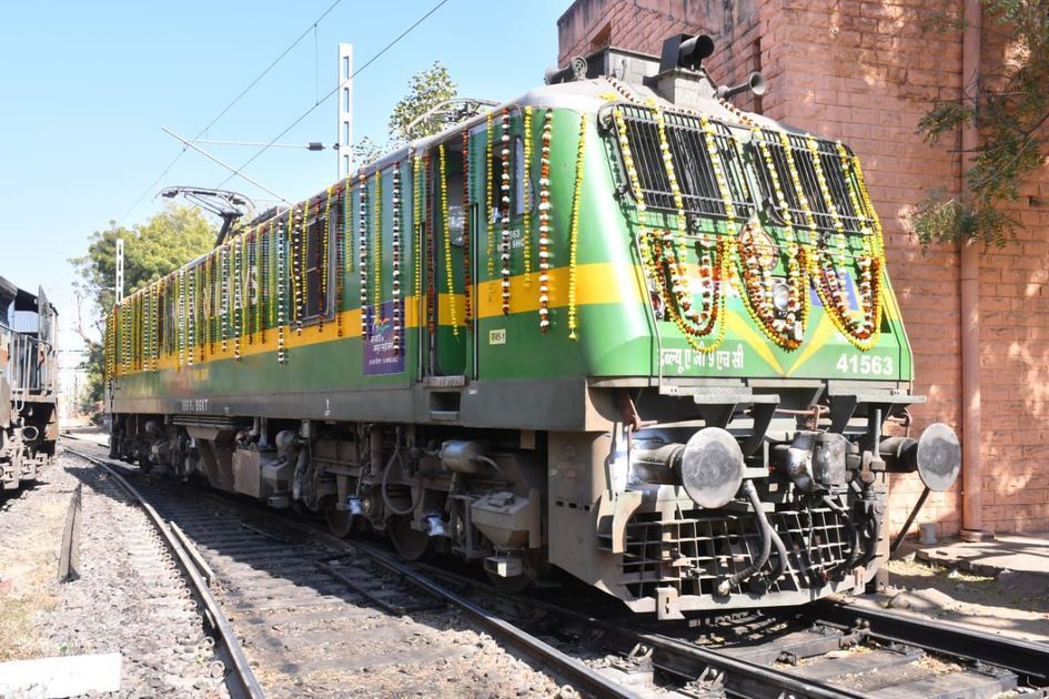 ELECTRIC TRACK-- 6 जोड़ी और ट्रेनों को इलेक्ट्रिक ट्रेक पर चलाने को हरी झंडी