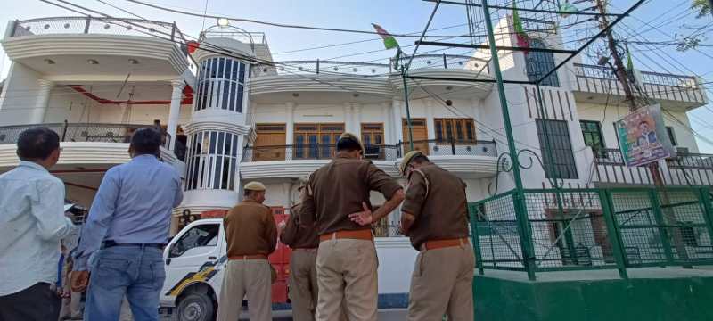 25 हजार ईनामी पप्पू गंजिया के घर की कुर्की, हत्या के मामले में चल रहा फरार