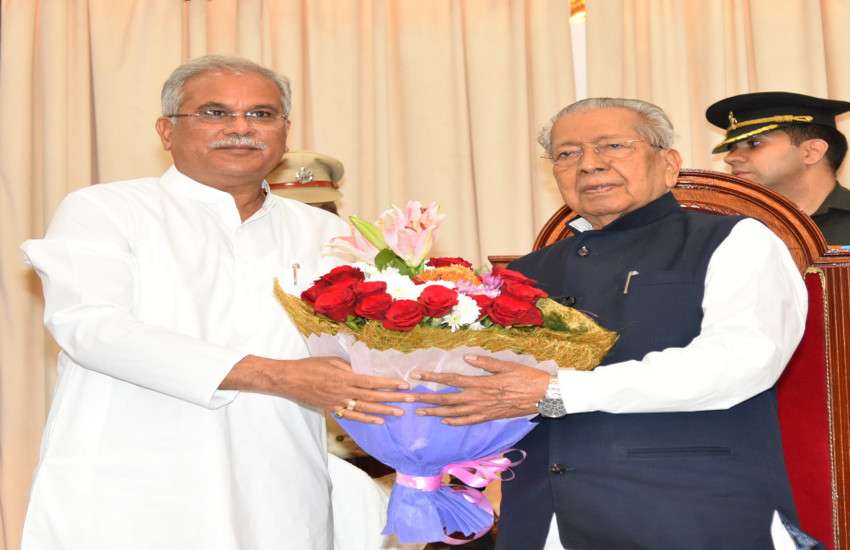 CG NEWS: विश्व भूषण हरिचंदन ने ली छत्तीसगढ़ के नौवें राज्यपाल की शपथ, मुख्यमंत्री भूपेश बघेल समेत कई दिग्गज रहे मौजूद