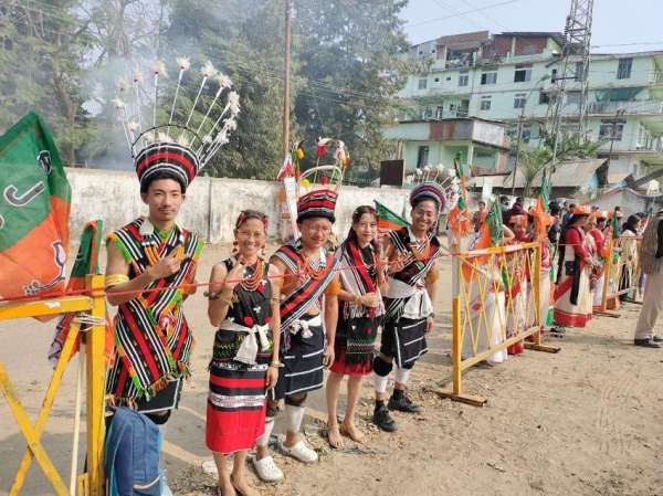 नगालैंड में प्रधानमंत्री की सभा की रंगबिरंगी नगा संस्कृति से जुड़ी आठ तस्वीरें
