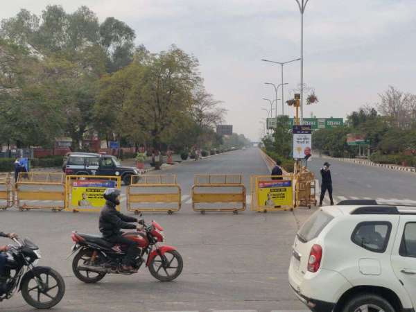 यातायात विभाग ने ग्रीन कॉरिडोर, एंबुलेंस, फायर ब्रिगेड को सुगम बनाने और यातायात दबाव को देखते हुए पॉयलट प्रोजक्ट शुरू किया है।