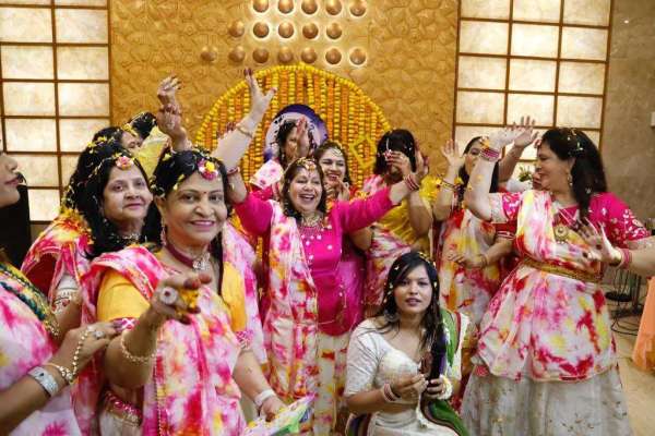 राजस्थानी समाज की महिलाओं ने मनाया होली का त्योहार