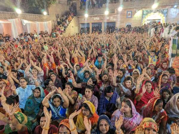 ‘खाटू वाले श्याम तेरी शरण में आ गए...’