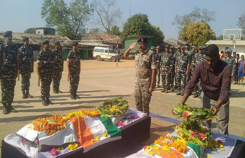 शहीद जवानों को दी गई श्रद्धांजलि