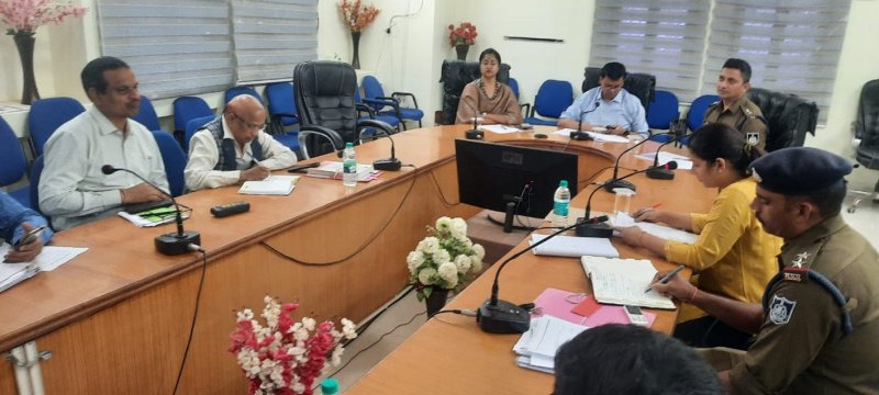 बसों में महिलाओं की सुरक्षा के लिए कलेक्टर ने यह लिया बड़ा निर्णय