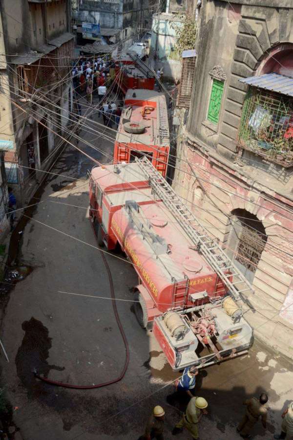 एशिया के सबसे बड़े बाजारों में से एक में लगी आग