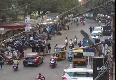 सिविक सेंटर में शाम पांच बजे का नजारा