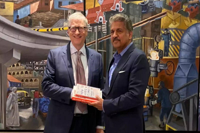 anand_mahindra_meets_bill_gates.jpg