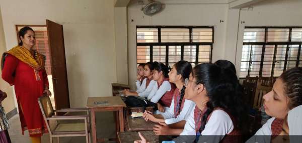 इस्माइल नेशनल महिला पीजी कालेज मेरठ