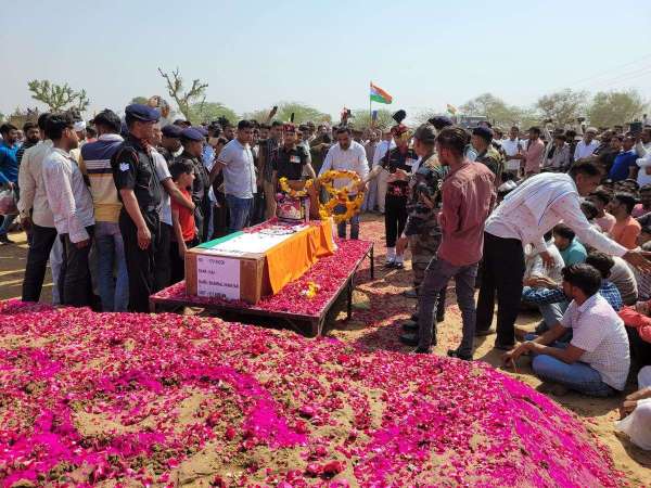 शहीद हवलदार भारमल ईनाणियां की देह पंचतत्व में विलीन