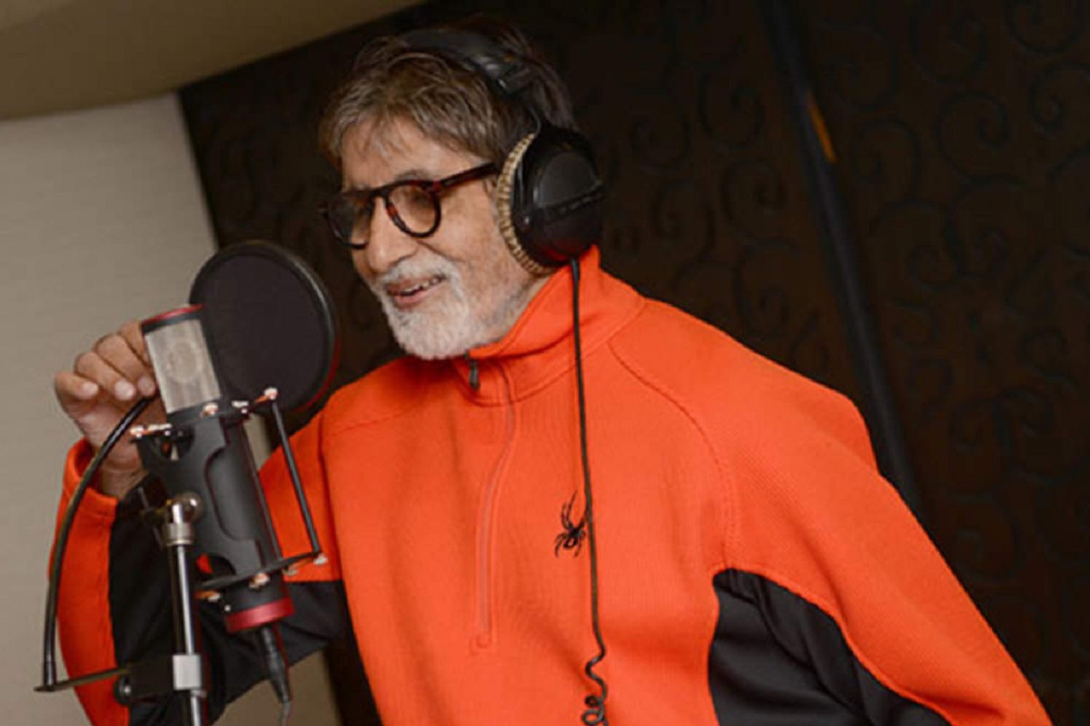 Amitabh Bachchan sing song for the first time in this Movie