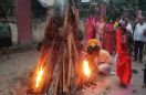 उल्लास से किया होलिका दहन