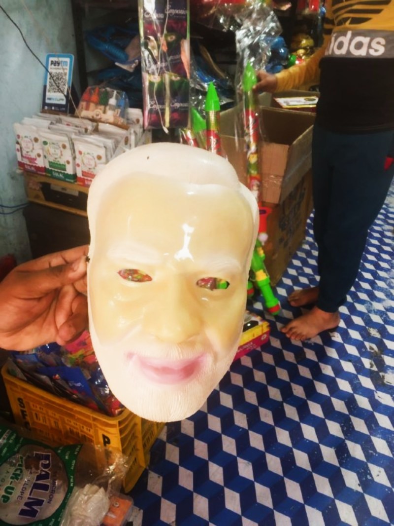 Holi2023: होली पर चढ़ा मोदी का रंग, पीएम खेलेंगे ड्रैकुला और चीता संग होली, जोकर चलाएगा पिचकारी