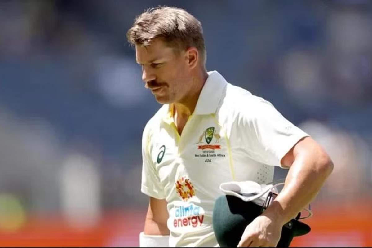 ricky-ponting-said-david-warner-should-have-retired-from-test-cricket-after-the-match-in-sydney.jpg