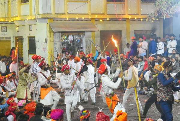 See in the photo gallery, Jabari Ger played on Jamra Beej, guns were fired, cannons spewed fire, Shamsheers also gleamed