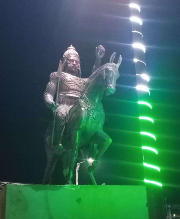 आदर्श स्टेडियम में महाराणा प्रताप की 16 फीट ऊंची प्रतिमा स्थापित