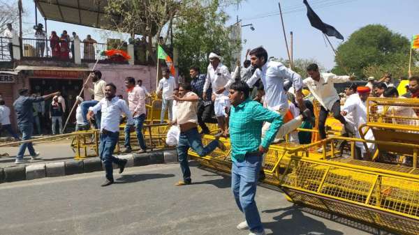 BJP protest against police misbehavior with MP Kirori