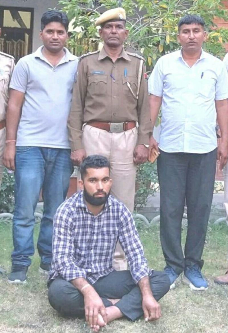 Honey trape : ठेकेदार का अपहरण, अश्लील फोटो लेकर 20 लाख मांगे