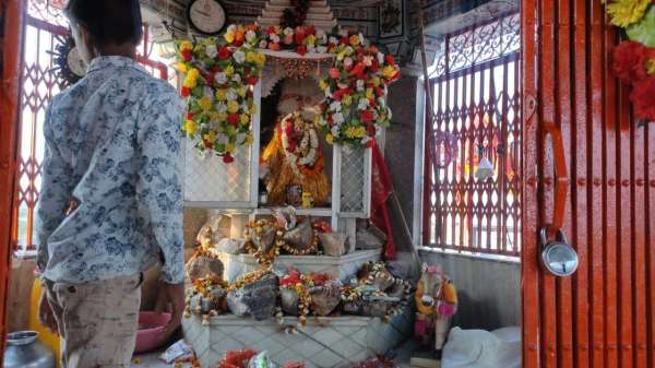 Chaksu Sheetlamata's Lakhi mela