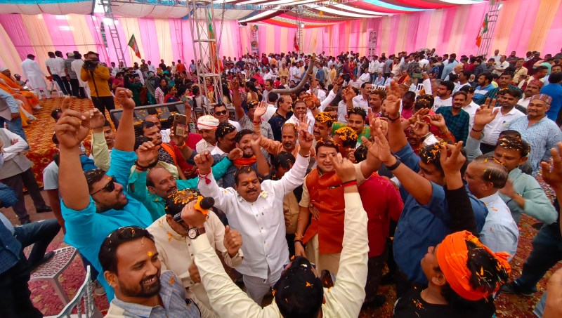 BJP Holi celebration in jabalpur