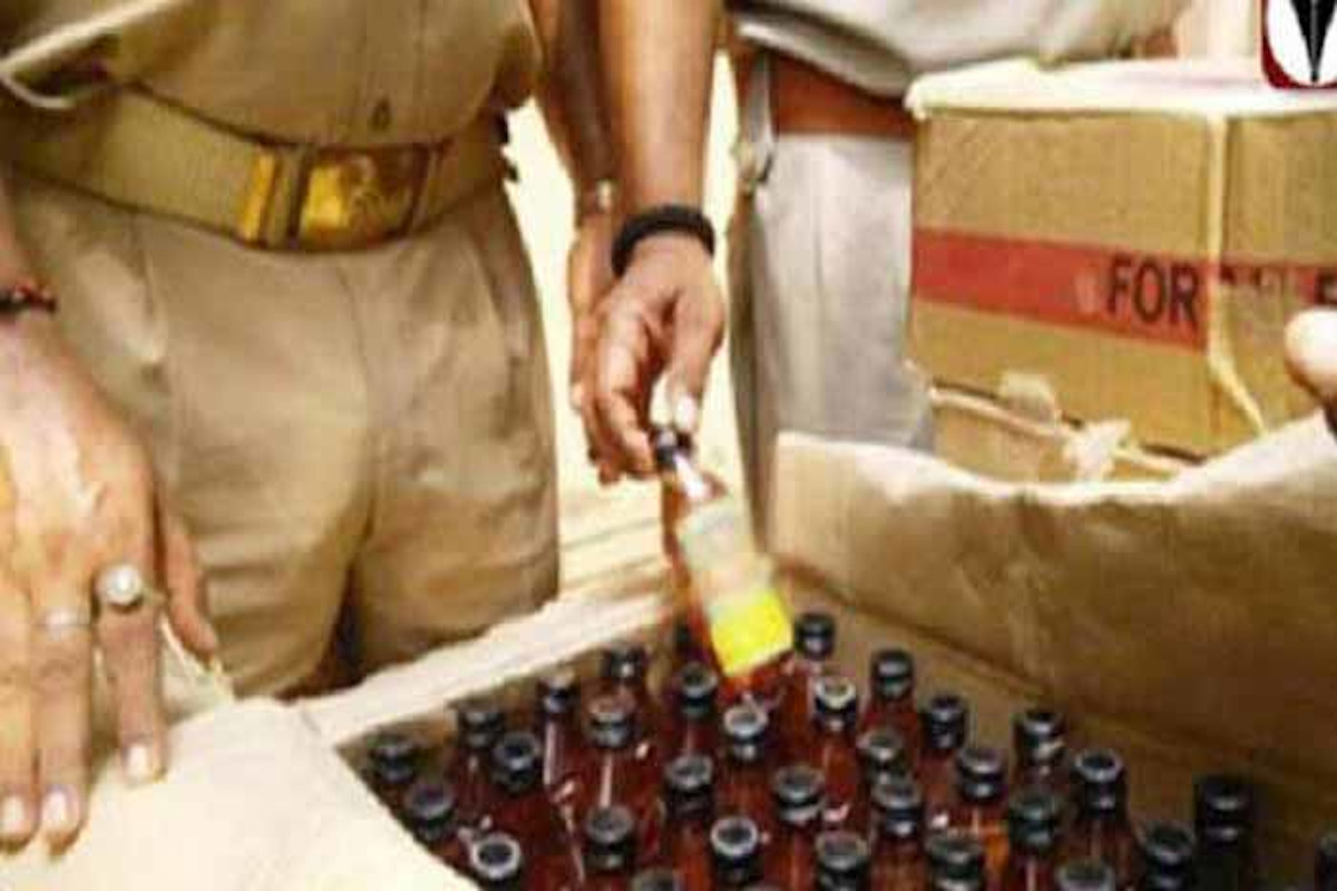 पुलिस कमिश्नर और जिलाधिकारी को दिए आदेश