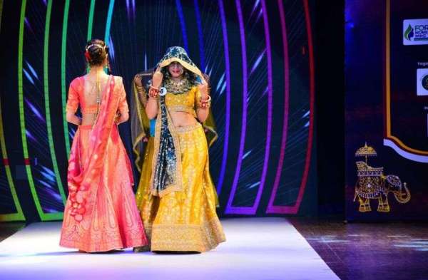 Beauty Peasant Shimmer Mrs Rajasthan 2023