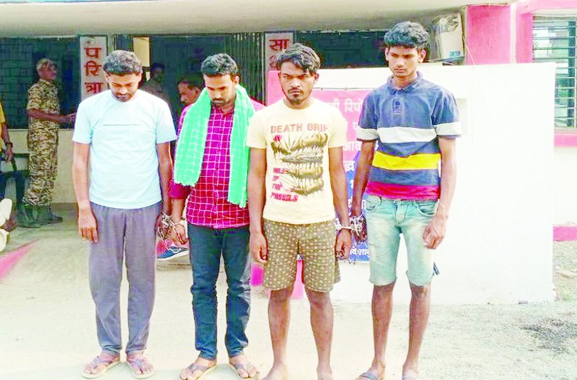 Police arrested the accused of ration theft.