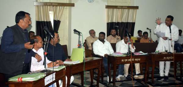 ग्वारीघाट का नाम बदला 