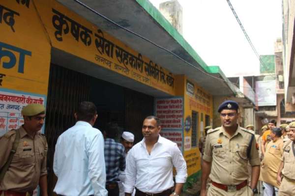 साधन सहकारी समिति चुनाव मतदान