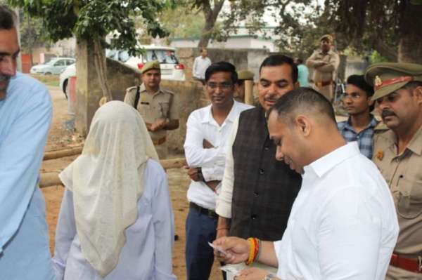 साधन सहकारी समिति चुनाव मतदान