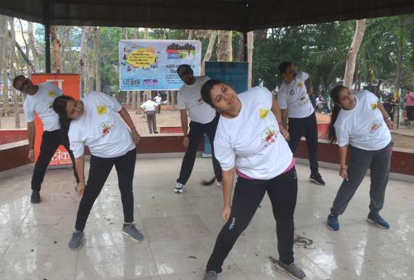 मस्ती और धमाल से शुरू हुई सुबह