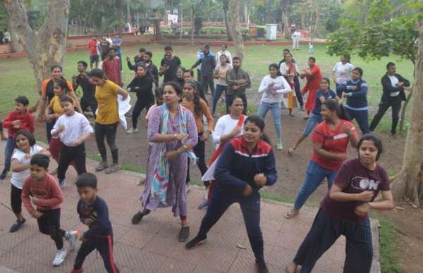 मस्ती और धमाल से शुरू हुई सुबह