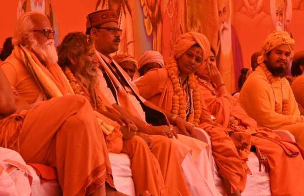 भव्य शोभायात्रा और संकल्प धर्मसभा  हिन्दु स्वा​भिमान जागरण संत पदयात्रा के अवसर पर