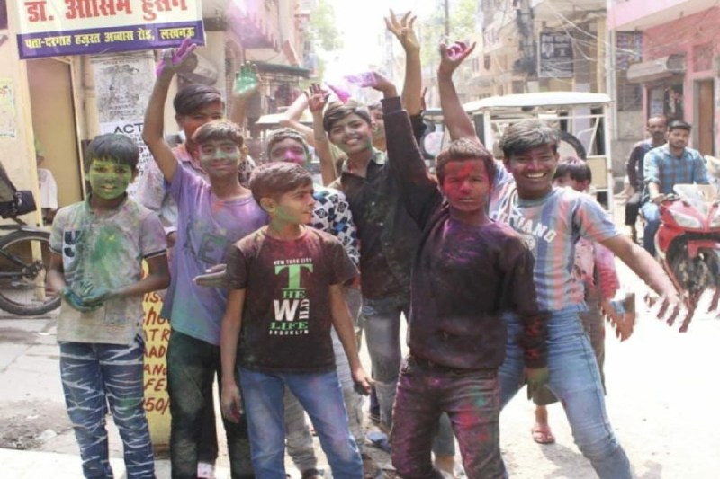 बच्चों ने की मस्ती