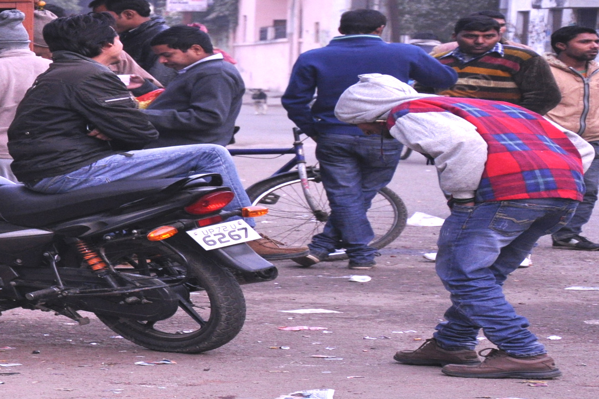 फैलाई गंदगी तो देना होगा जुर्माना