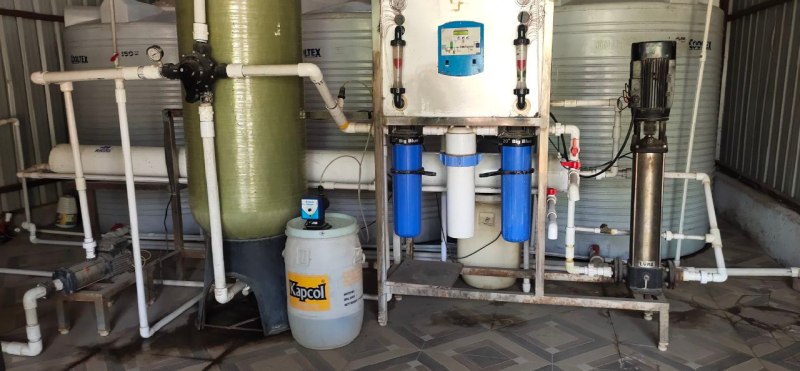 बगैर लाइसेंस के चल रहा शहर में ठंडे पानी का कारोबार