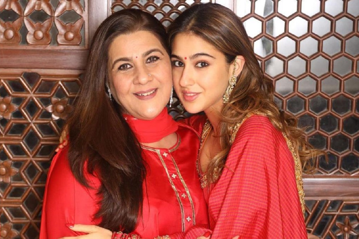Sara Ali Khan reveals how Mom Amrita Singh reacts to her breakup