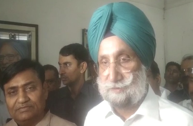 राजस्थान कांग्रेस में गुटबाजी को लेकर ये क्या बोले प्रदेश प्रभारी रंधावा