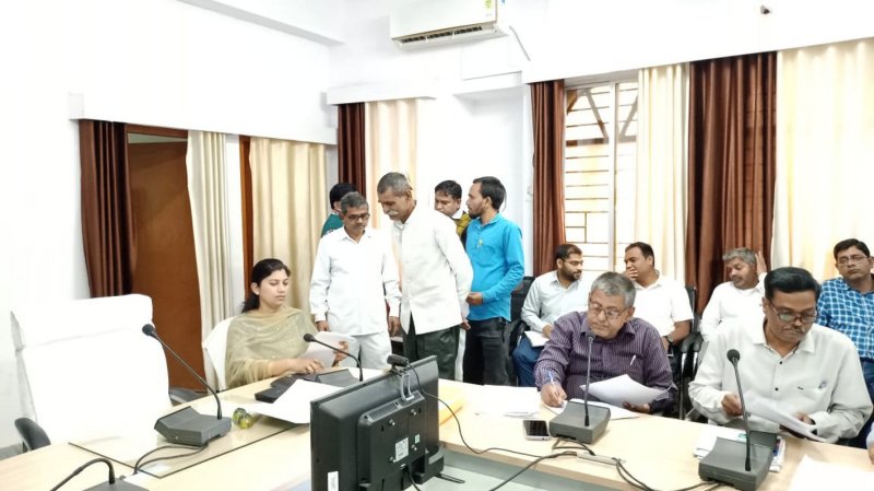 Forest Department and Nazul have given notice to vacate the house, appeal for relief