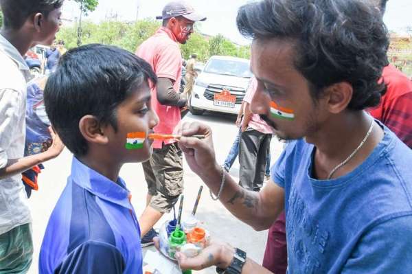 चेन्नई में दिखी क्रिकेट की खुमारी