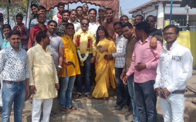 जीआरएस की हड़ताल, ईकेवायसी को भटक रहीं बहनें